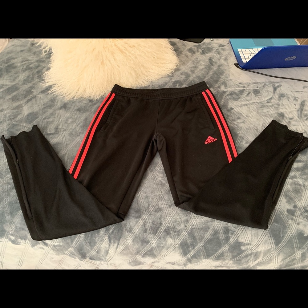 Adidas athletic pants Sz MD Black/Red